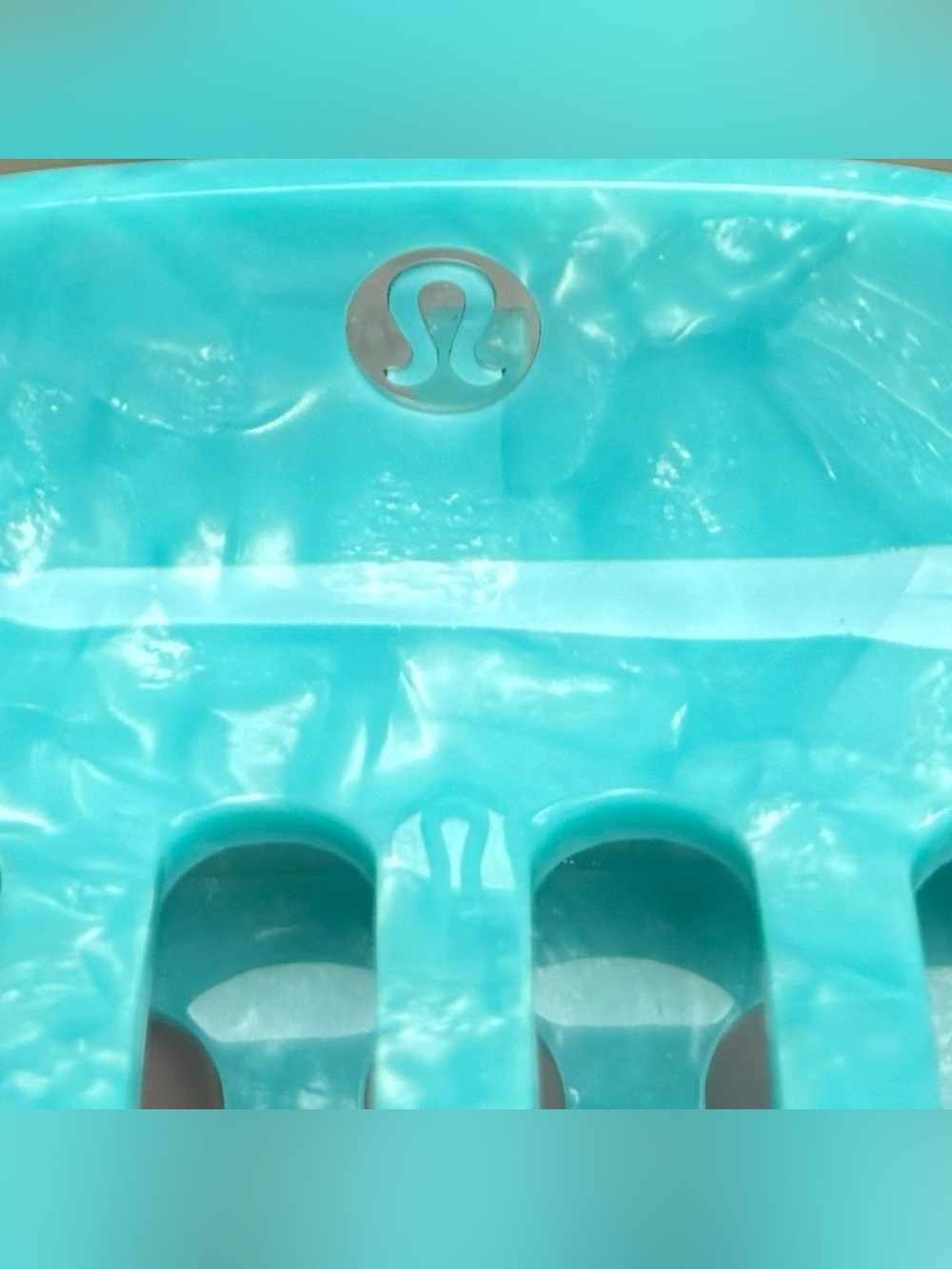 Lululemon Jumbo Claw Clip In Island Breeze - Picture 3 of 3